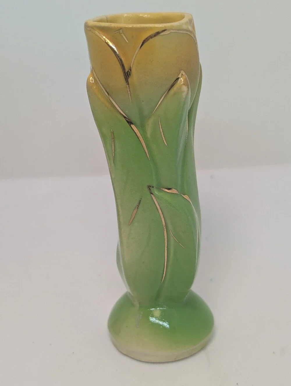 Vintage Shawnee Yellow and Green Tulip Bud Vase USA Portery 1115
